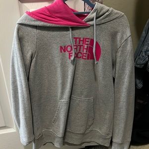 women's north face sweater